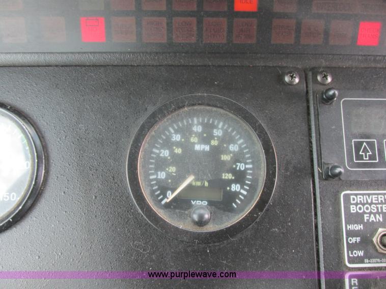 image for item K8596 2002 Gillig C20B096N4 city transit bus