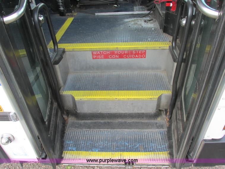 image for item K8596 2002 Gillig C20B096N4 city transit bus