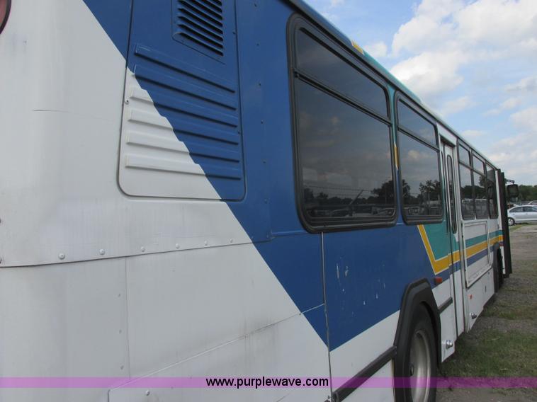 image for item K8596 2002 Gillig C20B096N4 city transit bus