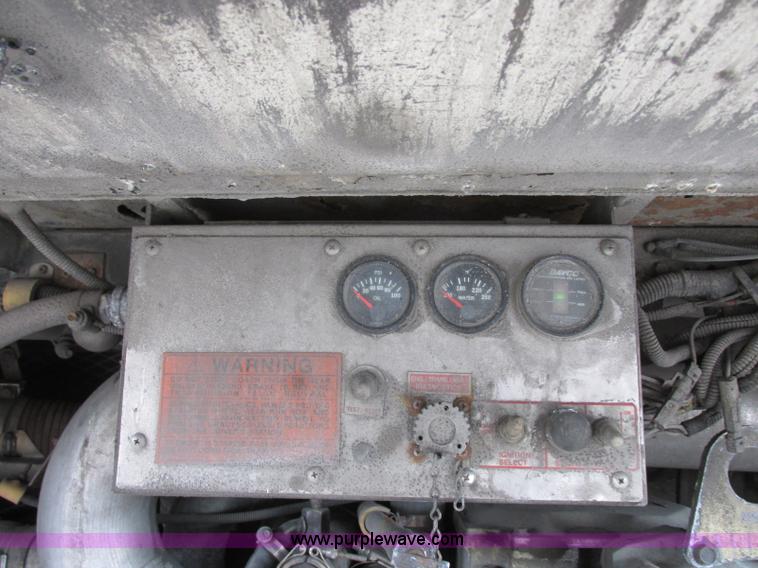 image for item K8596 2002 Gillig C20B096N4 city transit bus