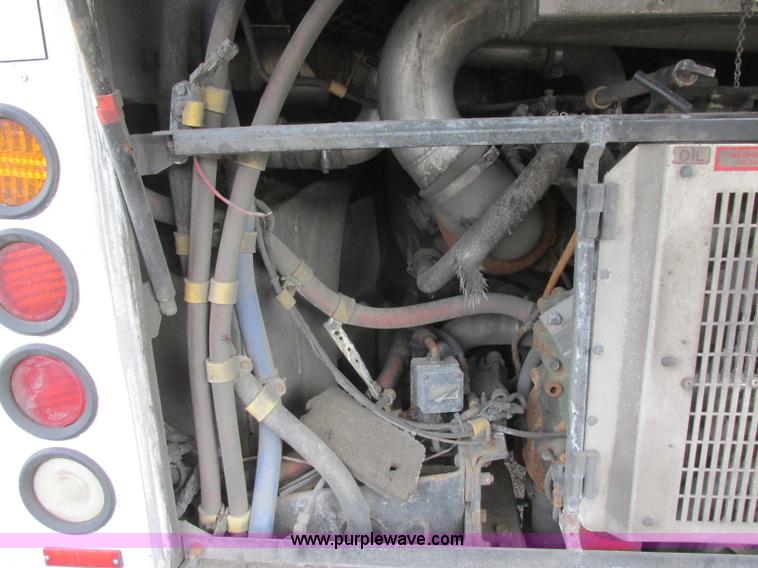 image for item K8596 2002 Gillig C20B096N4 city transit bus