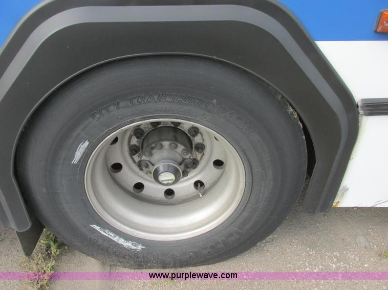 image for item K8596 2002 Gillig C20B096N4 city transit bus