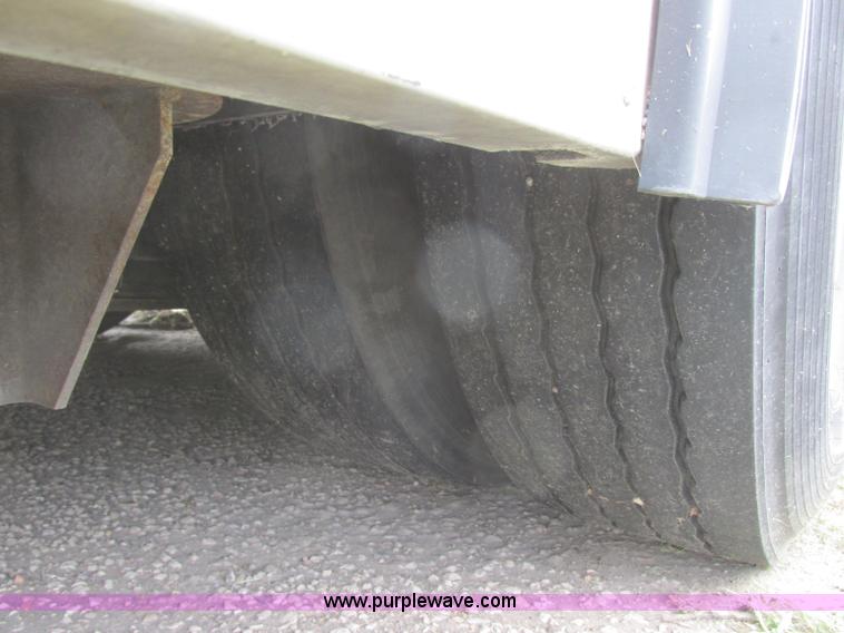 image for item K8596 2002 Gillig C20B096N4 city transit bus