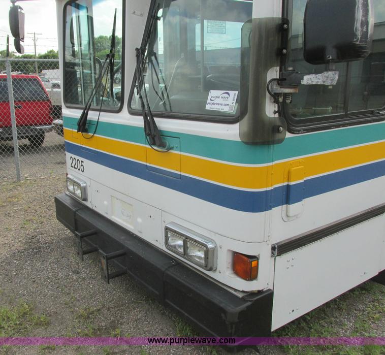 image for item K8596 2002 Gillig C20B096N4 city transit bus