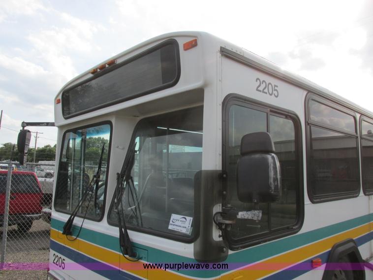 image for item K8596 2002 Gillig C20B096N4 city transit bus