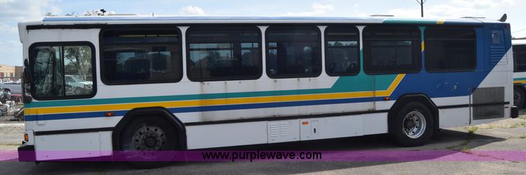 image for item K8597 2001 Gillig C20B096N4 city transit bus