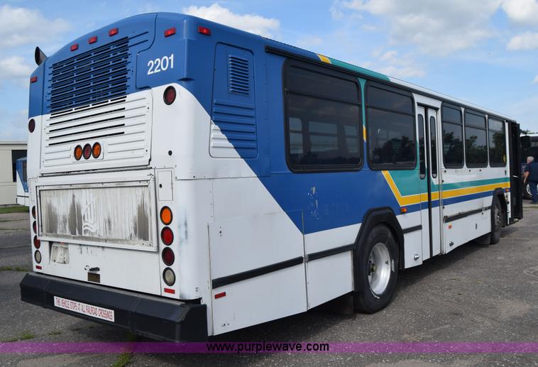 image for item K8597 2001 Gillig C20B096N4 city transit bus