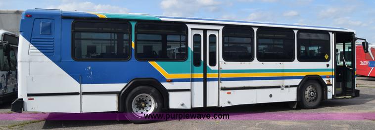 image for item K8597 2001 Gillig C20B096N4 city transit bus