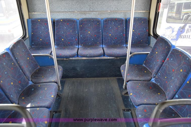 image for item K8597 2001 Gillig C20B096N4 city transit bus