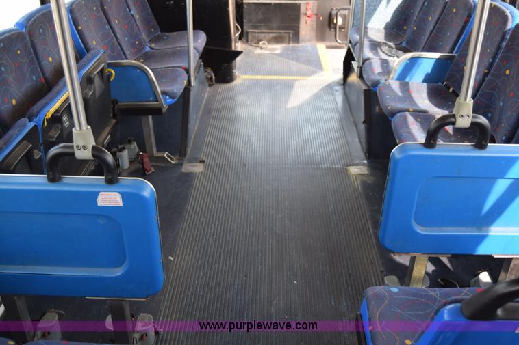 image for item K8597 2001 Gillig C20B096N4 city transit bus