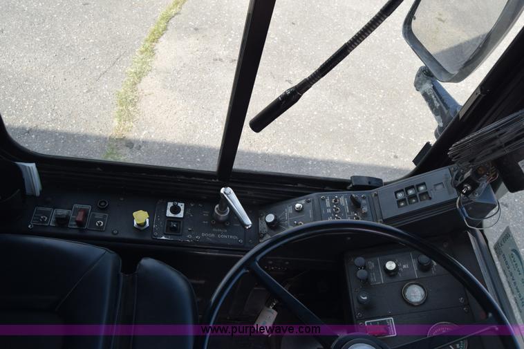 image for item K8597 2001 Gillig C20B096N4 city transit bus