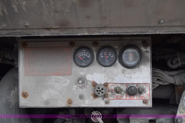 image for item K8597 2001 Gillig C20B096N4 city transit bus