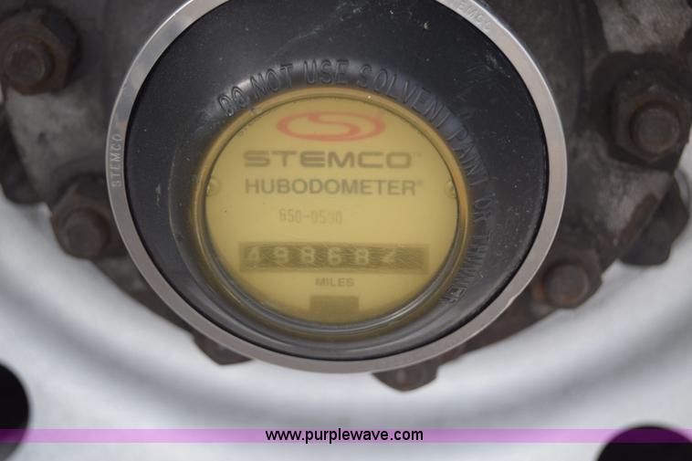 image for item K8597 2001 Gillig C20B096N4 city transit bus