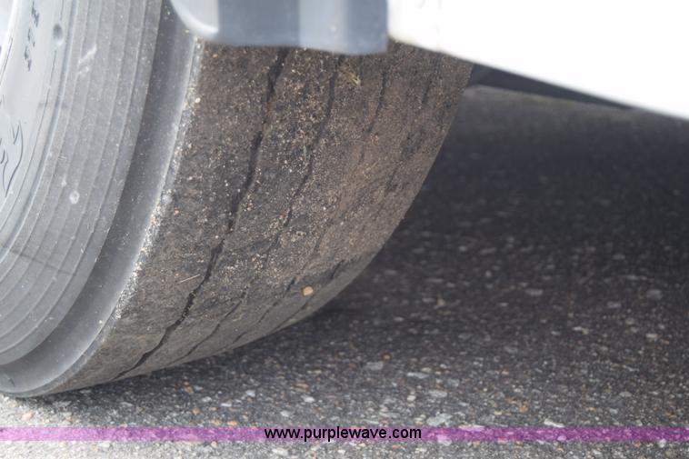 image for item K8597 2001 Gillig C20B096N4 city transit bus