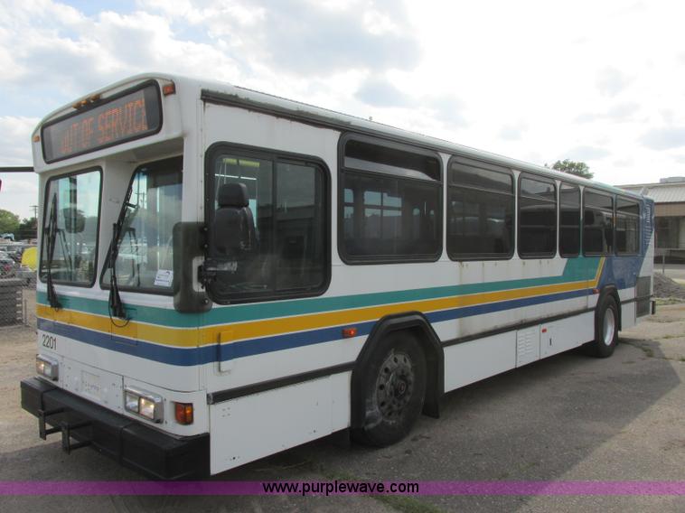 image for item K8597 2001 Gillig C20B096N4 city transit bus