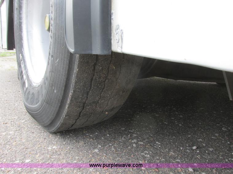 image for item K8597 2001 Gillig C20B096N4 city transit bus