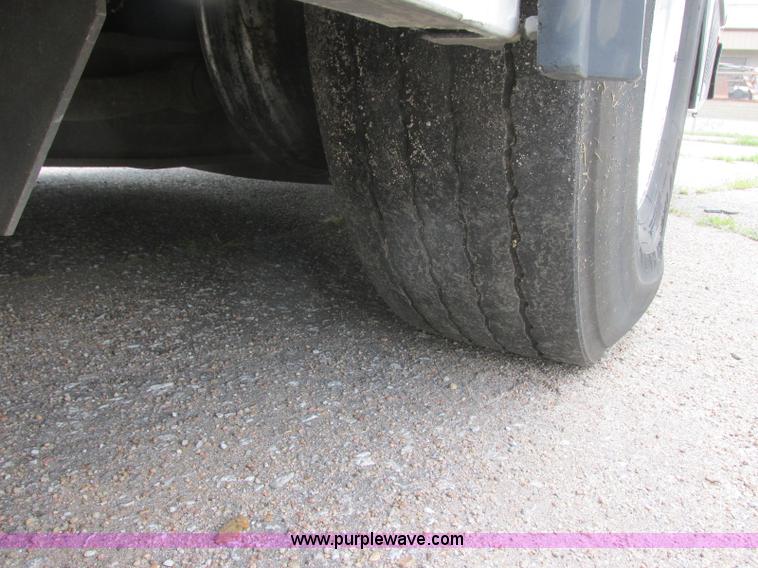 image for item K8597 2001 Gillig C20B096N4 city transit bus