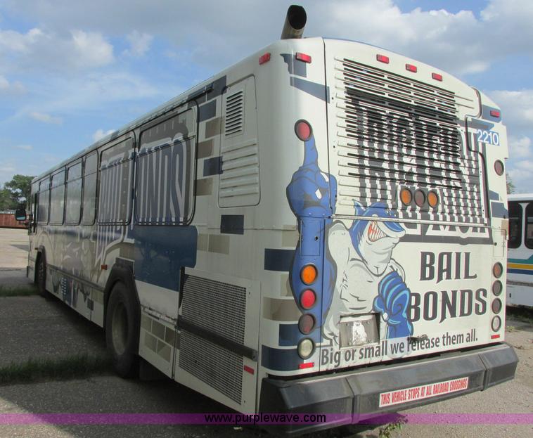 image for item K8598 2002 Gillig C20B096N4 city transit bus