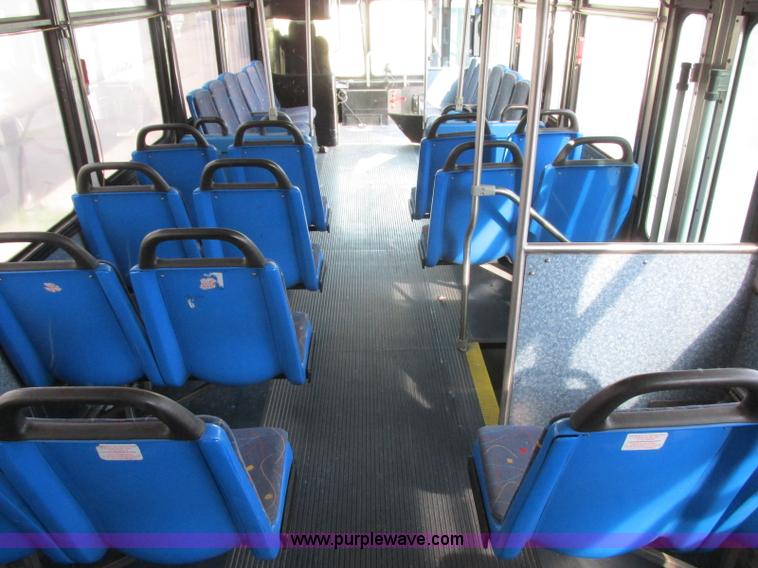 image for item K8598 2002 Gillig C20B096N4 city transit bus