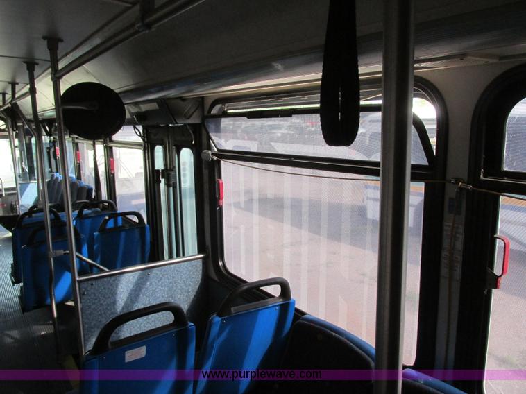 image for item K8598 2002 Gillig C20B096N4 city transit bus