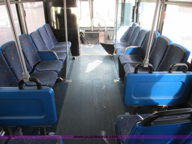 image for item K8598 2002 Gillig C20B096N4 city transit bus