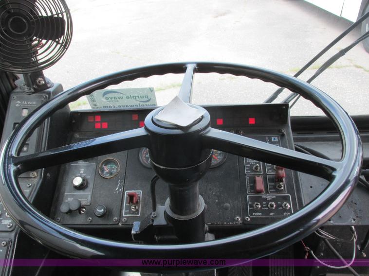 image for item K8598 2002 Gillig C20B096N4 city transit bus