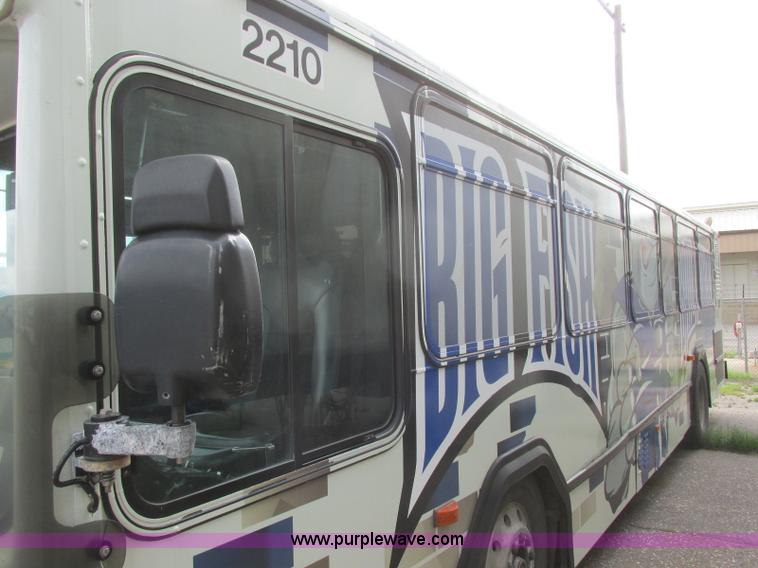image for item K8598 2002 Gillig C20B096N4 city transit bus