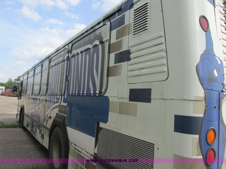 image for item K8598 2002 Gillig C20B096N4 city transit bus