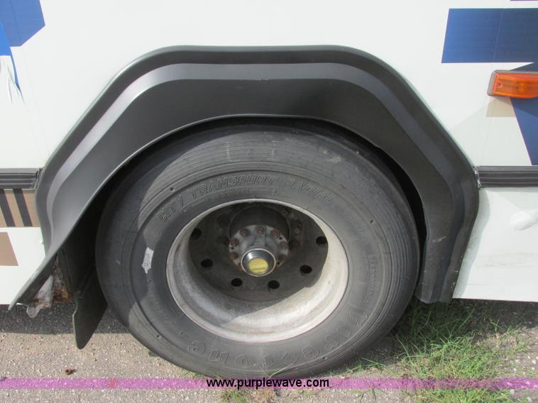 image for item K8598 2002 Gillig C20B096N4 city transit bus