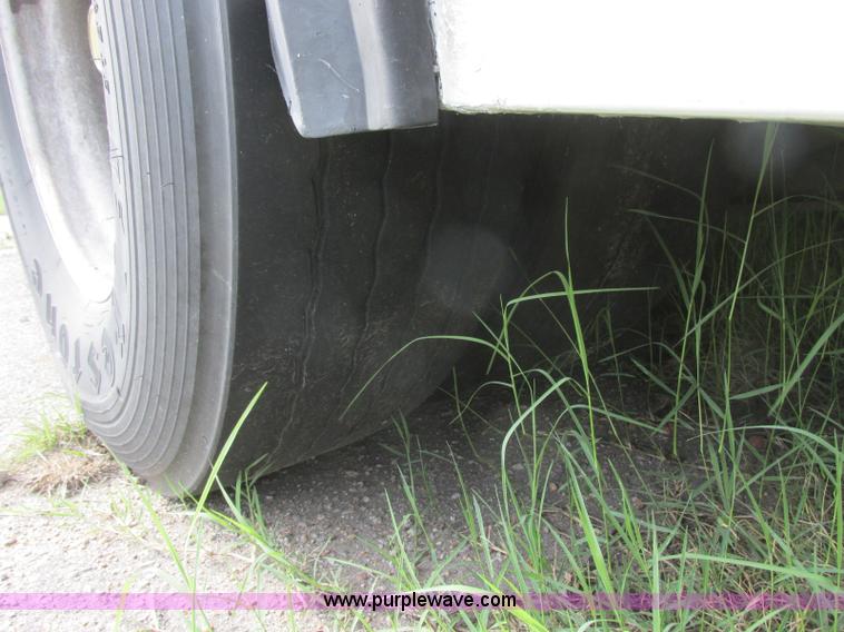 image for item K8598 2002 Gillig C20B096N4 city transit bus