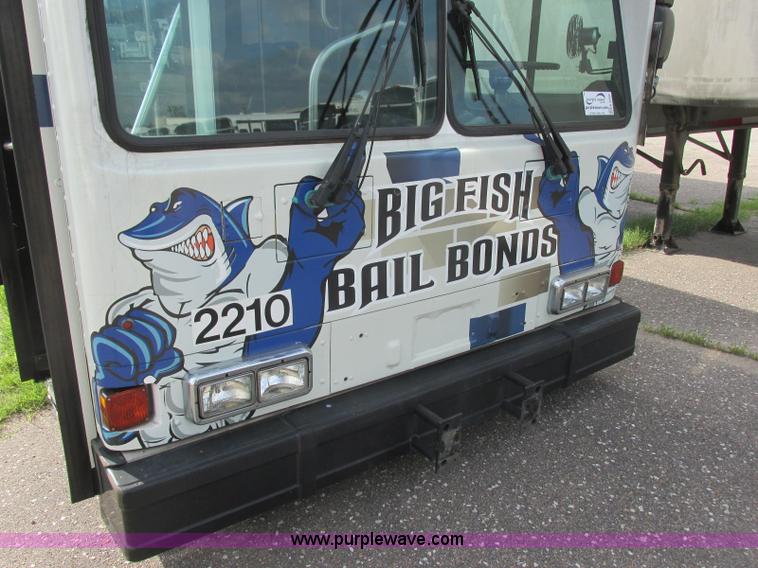 image for item K8598 2002 Gillig C20B096N4 city transit bus