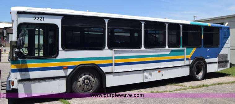 image for item K8599 2002 Gillig C20B096N4 city transit bus