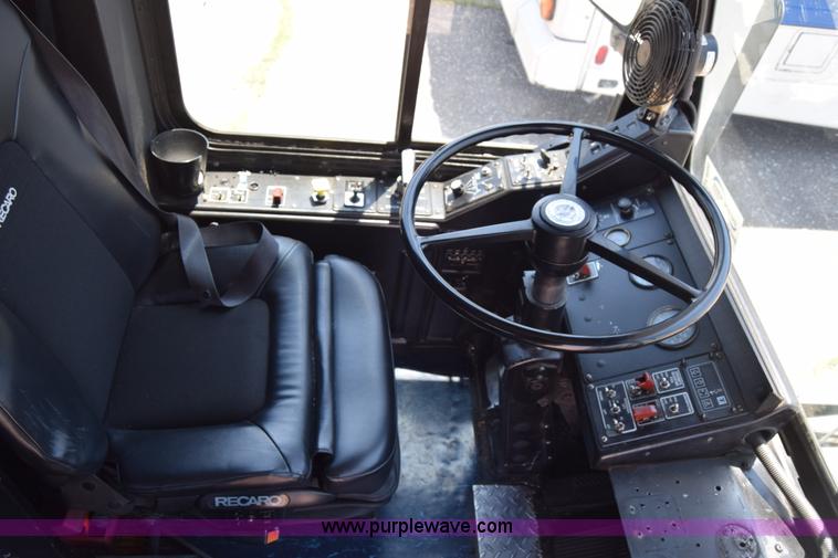 image for item K8599 2002 Gillig C20B096N4 city transit bus