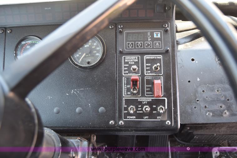 image for item K8599 2002 Gillig C20B096N4 city transit bus