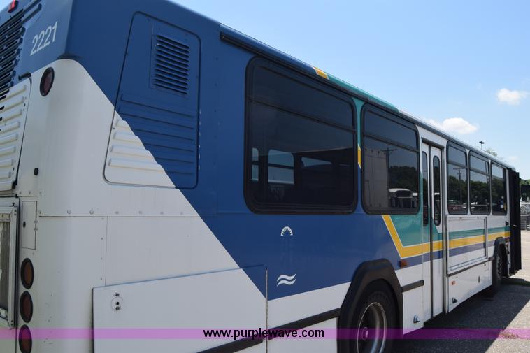 image for item K8599 2002 Gillig C20B096N4 city transit bus