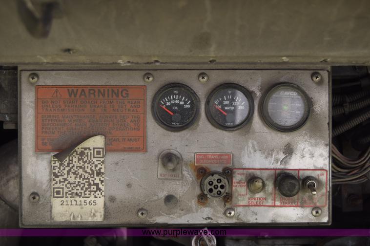 image for item K8599 2002 Gillig C20B096N4 city transit bus