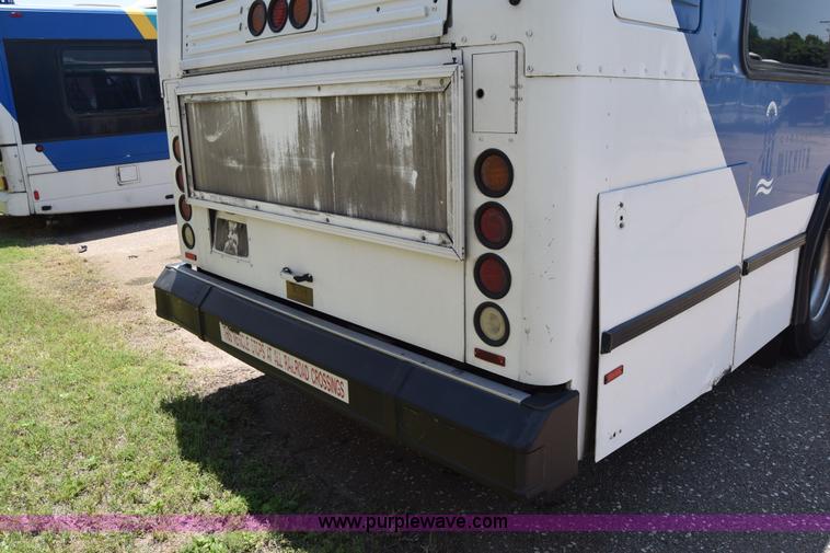 image for item K8599 2002 Gillig C20B096N4 city transit bus