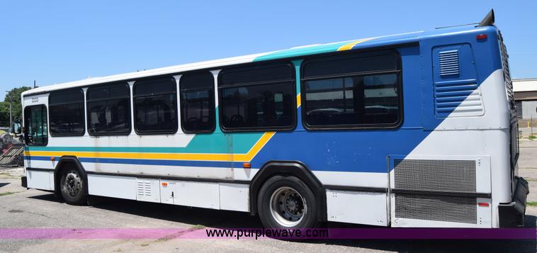 image for item K8602 2002 Gillig C20B096N4 city transit bus