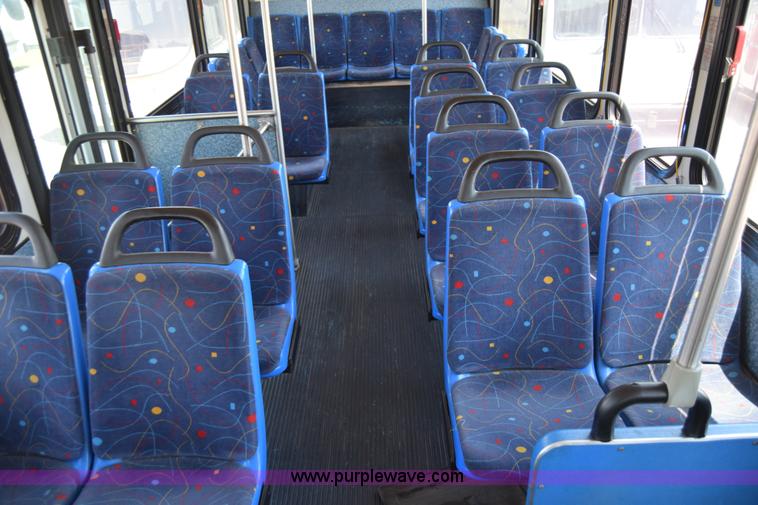 image for item K8602 2002 Gillig C20B096N4 city transit bus