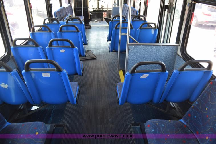 image for item K8602 2002 Gillig C20B096N4 city transit bus