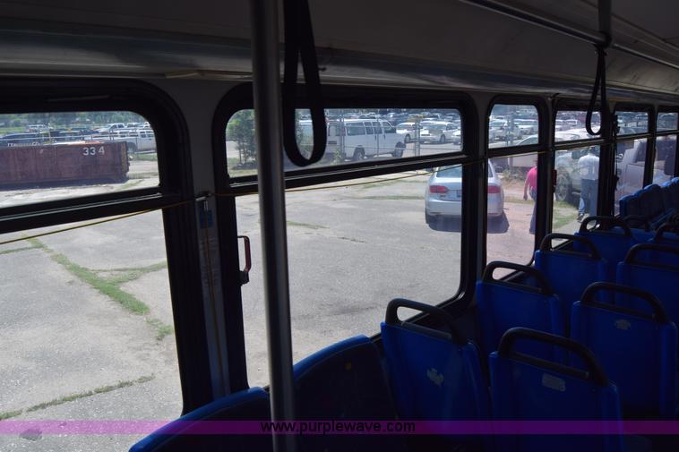image for item K8602 2002 Gillig C20B096N4 city transit bus