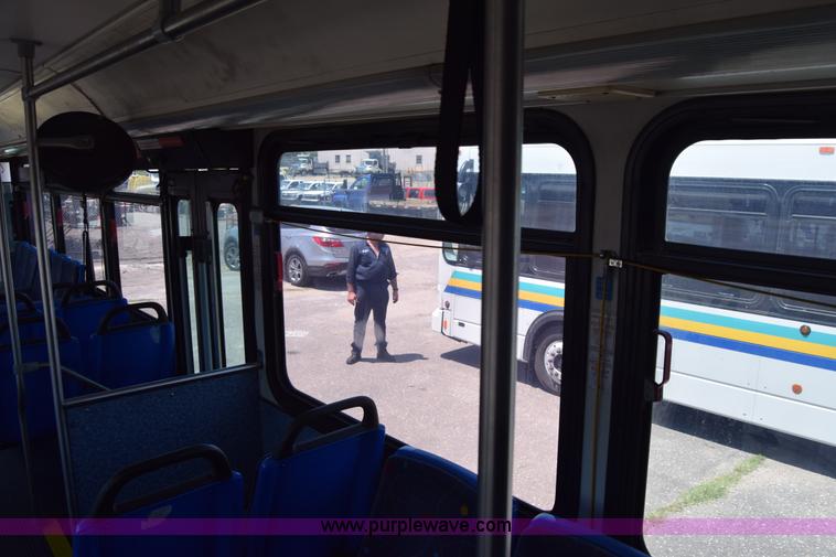 image for item K8602 2002 Gillig C20B096N4 city transit bus