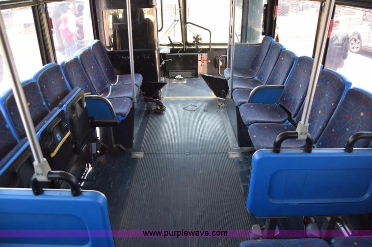 image for item K8602 2002 Gillig C20B096N4 city transit bus