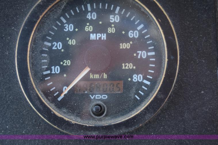 image for item K8602 2002 Gillig C20B096N4 city transit bus