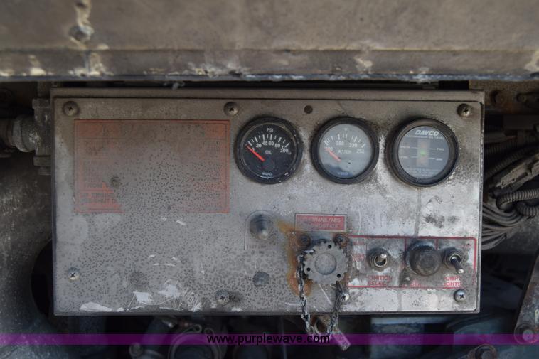 image for item K8602 2002 Gillig C20B096N4 city transit bus