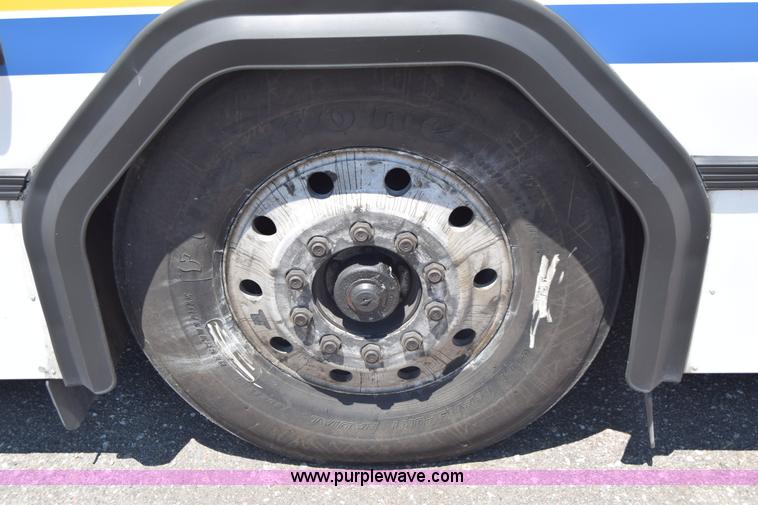 image for item K8602 2002 Gillig C20B096N4 city transit bus