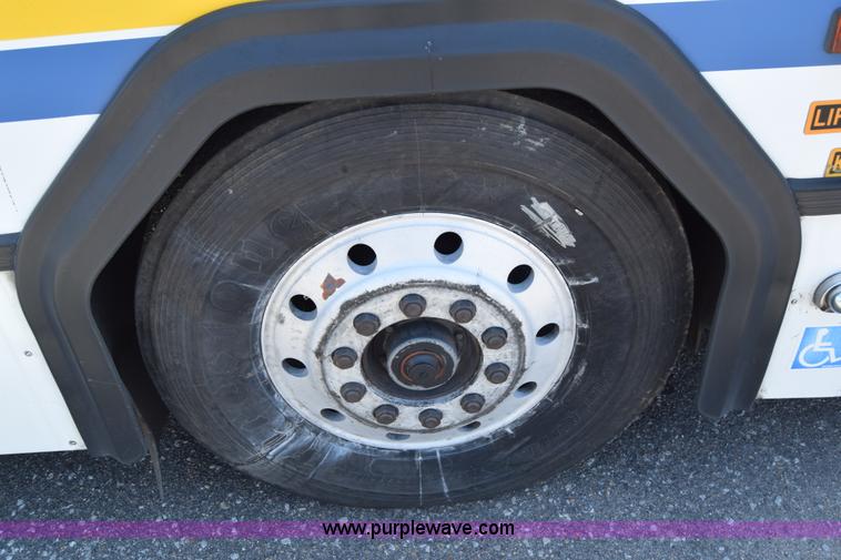 image for item K8602 2002 Gillig C20B096N4 city transit bus