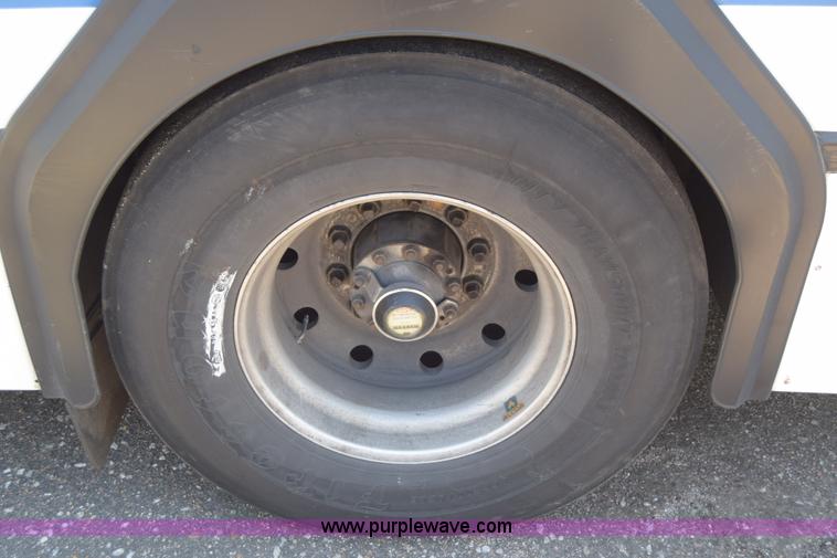 image for item K8602 2002 Gillig C20B096N4 city transit bus