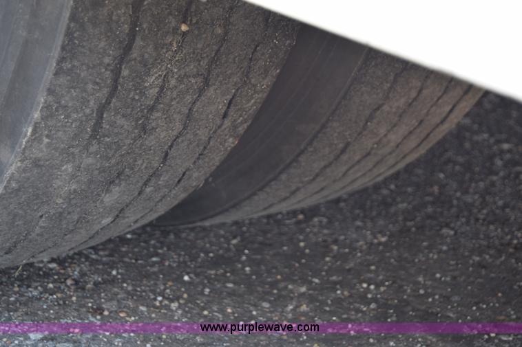 image for item K8602 2002 Gillig C20B096N4 city transit bus