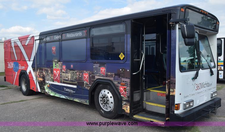 image for item K8603 2002 Gillig C20B096N4 city transit bus